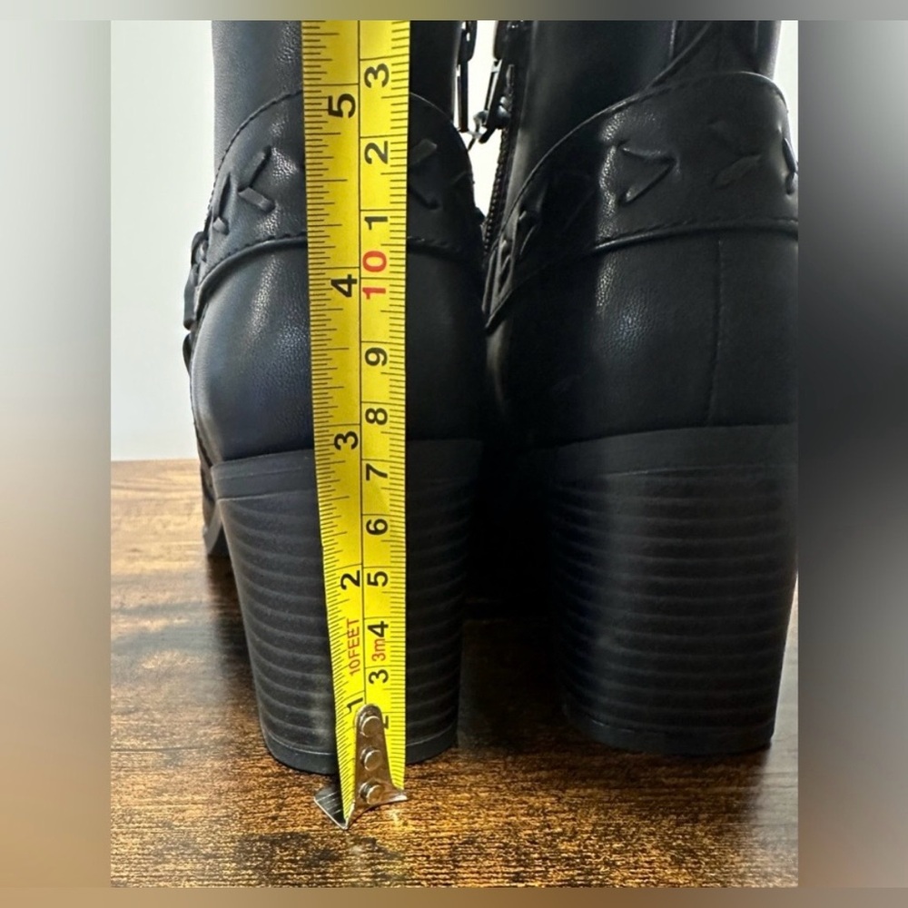 Frye and Co Women’s Black Palma Stacked Heel Booties NWT Size 7 - Picture 5 of 8